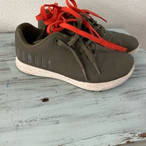 No bull shoes size 8